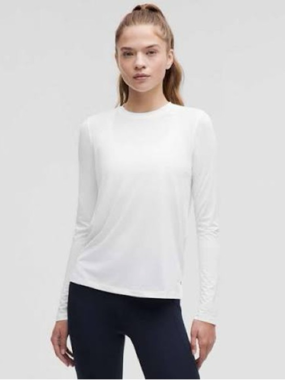 Lululemon Women's Long-Sleeve Crewneck Performance Top - White